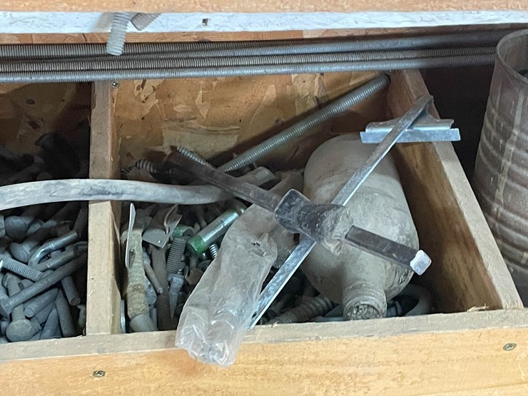#9225-•-shelf-contents-of-left-side-image-20