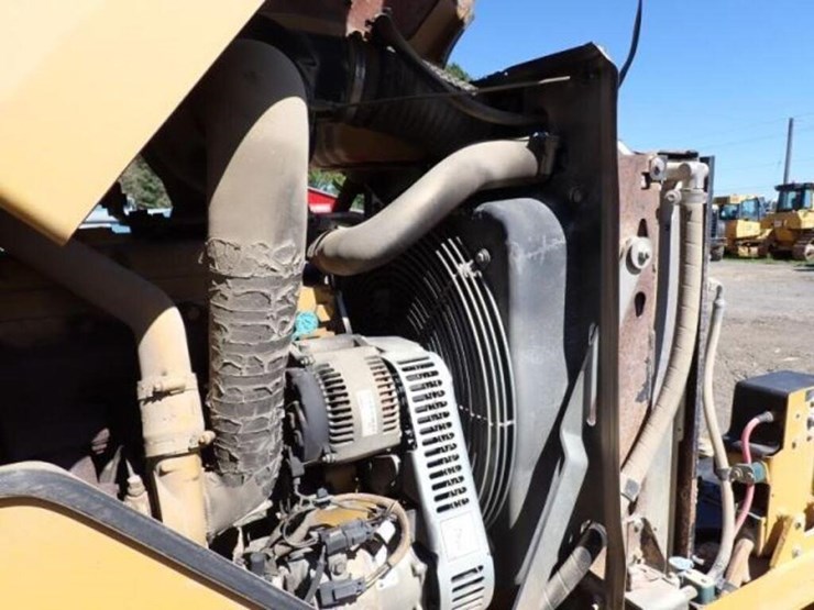 2011-caterpillar-cs44-image-42
