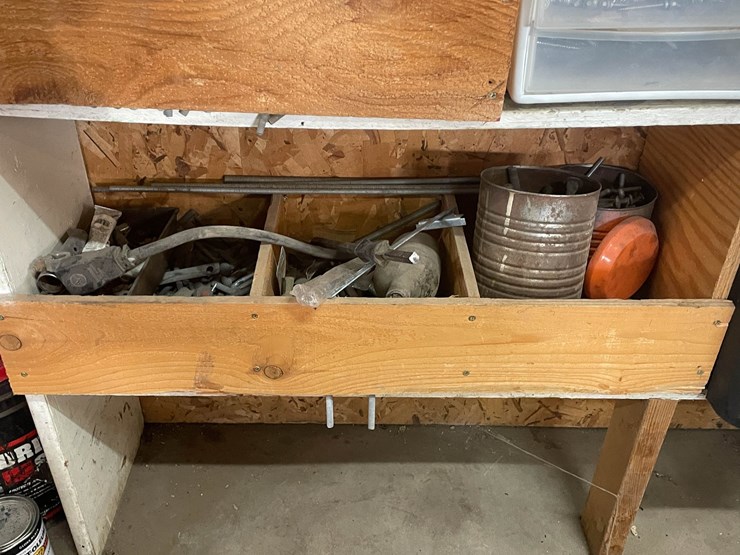 #9225-•-shelf-contents-of-left-side-image-18