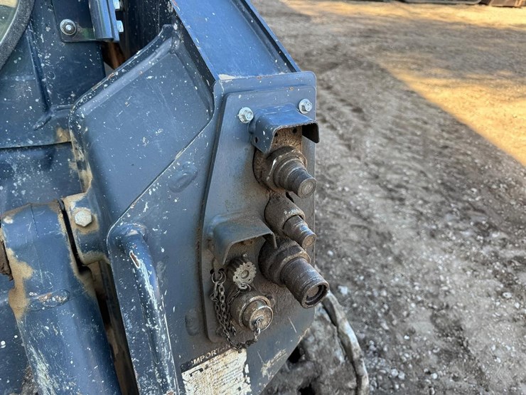 deere-317g-image-12