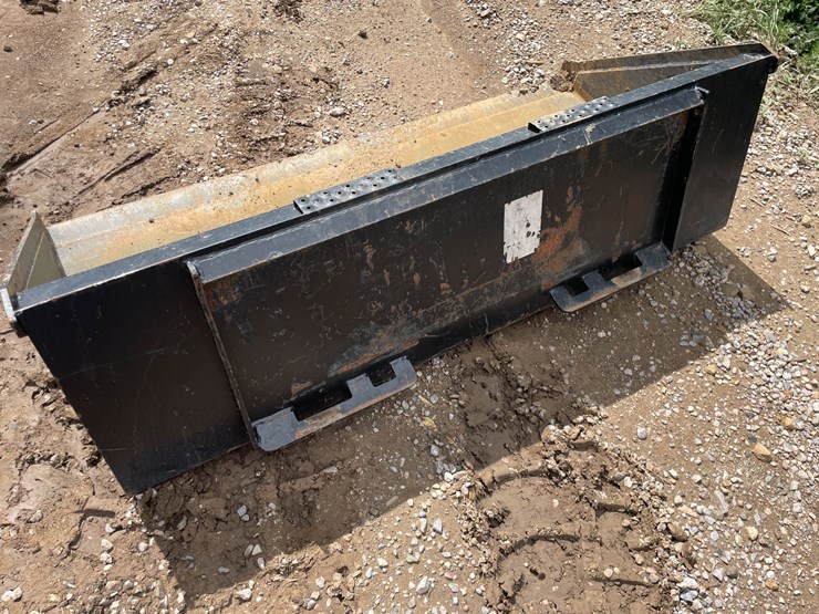 #9170-•-skid-steer-bucket-image-2