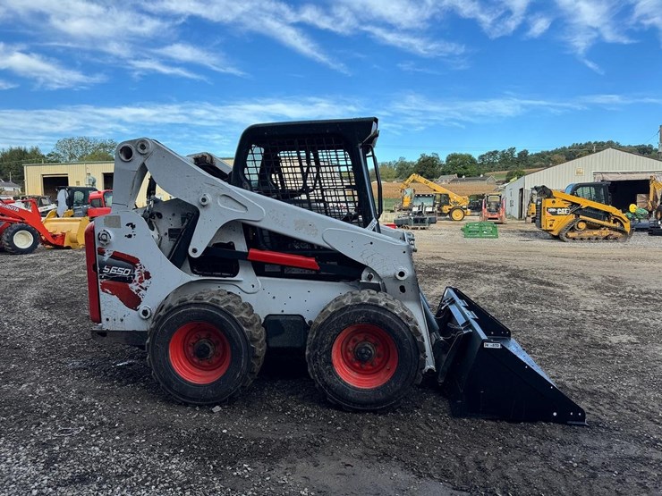 2024-bobcat-s650-image-7