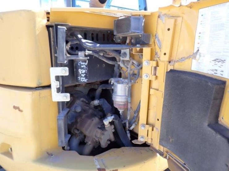 2014-deere-85g-image-62