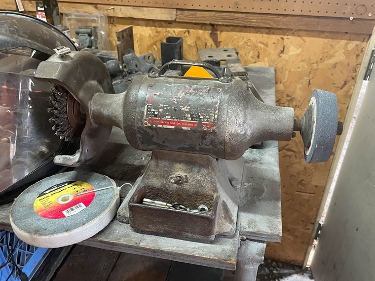 #9210-•-bench-grinder,-face-shield-and-extra-wheel-image-2