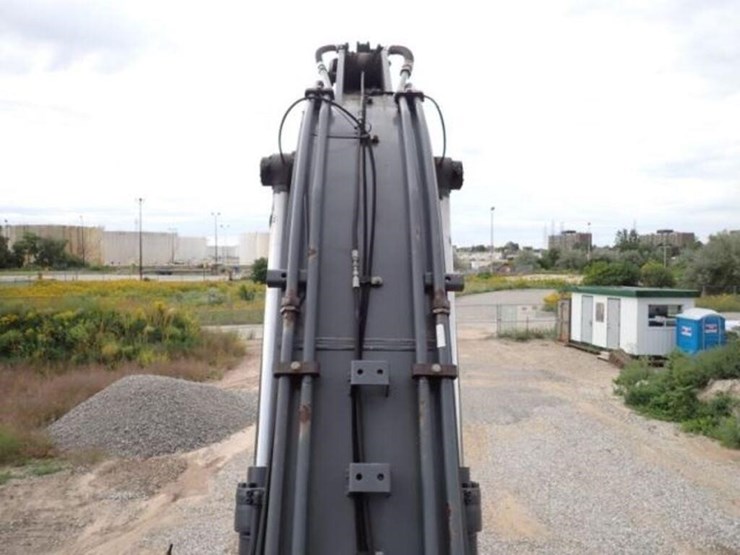 2012-deere-350g-lc-image-57