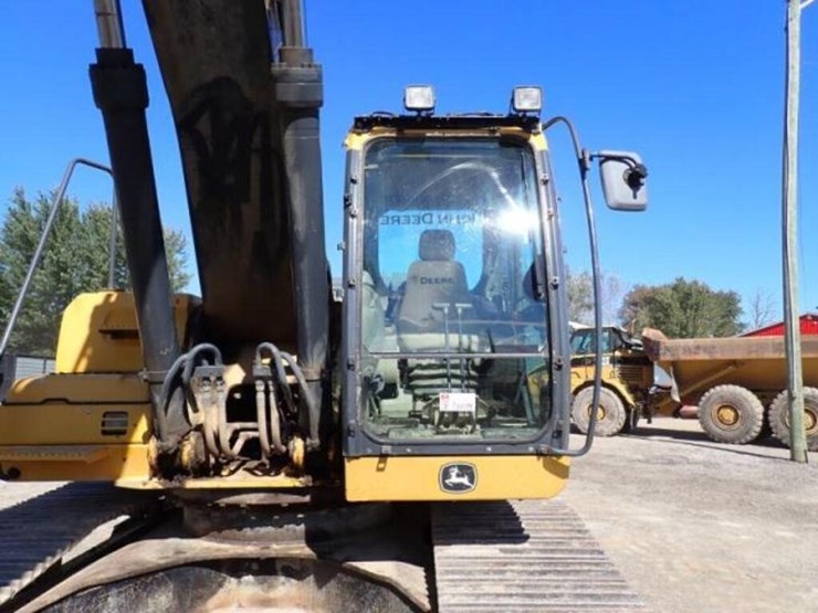 2014-deere-350g-lc-image-21
