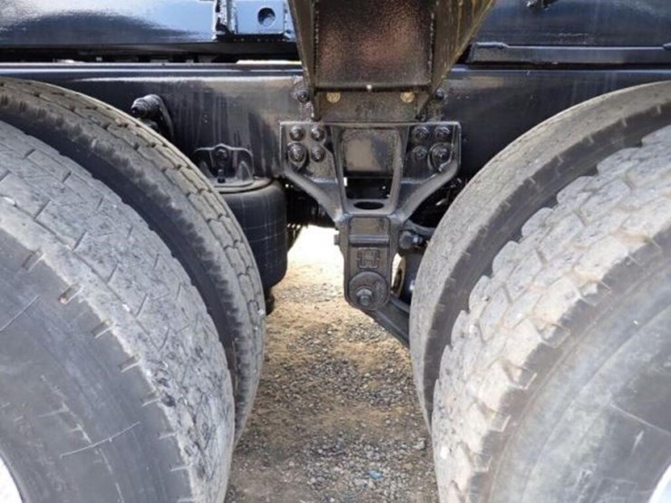 2016-kenworth-t880-image-54