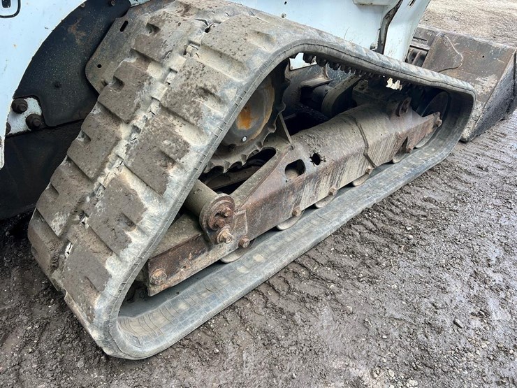 2017-bobcat-t870-image-16