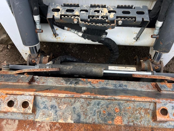 bobcat-s570-image-12