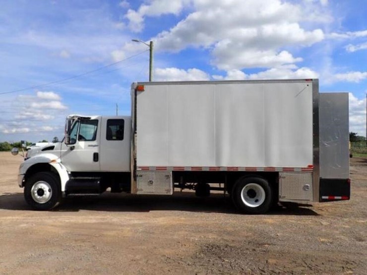2009-international-durastar-4400-image-8