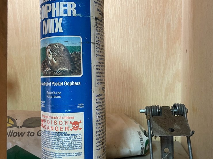 #9252-•-contents-of-cupboard-image-7