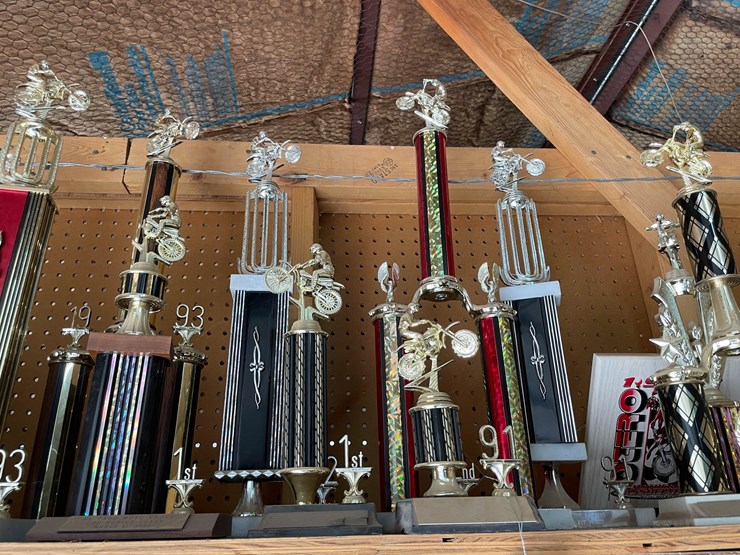#9255-•-trophies-shelf-image-8