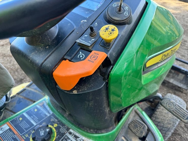john-deere-x580-image-22