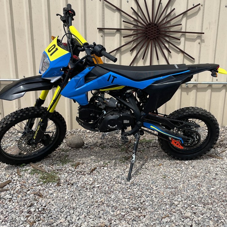 #9155 • XB-29 Motorcycle