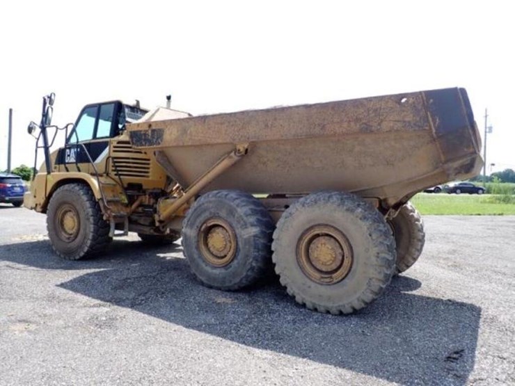 2009-caterpillar-725-image-7