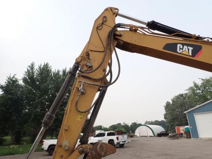 2017-caterpillar-315fl-image-24