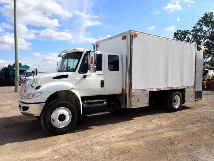 2009-international-durastar-4400-image-1