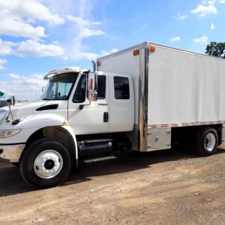 2009 INTERNATIONAL DURASTAR 4400