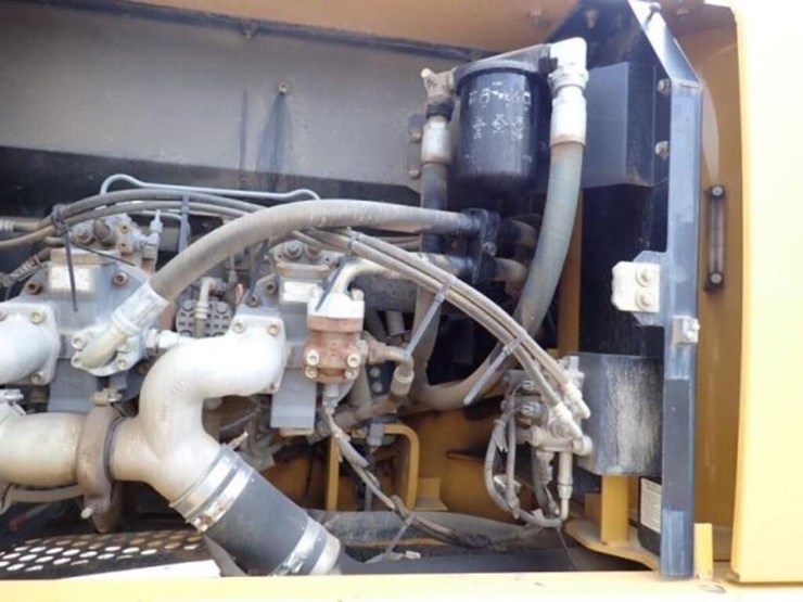 2012-deere-350g-lc-image-48