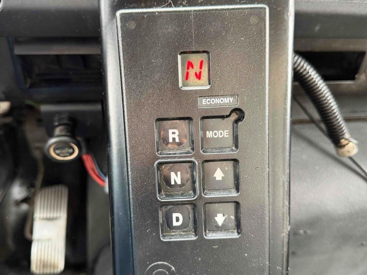 2000-international-4900-image-24