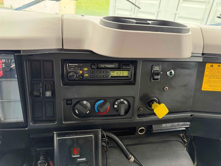 2000-international-4900-image-23