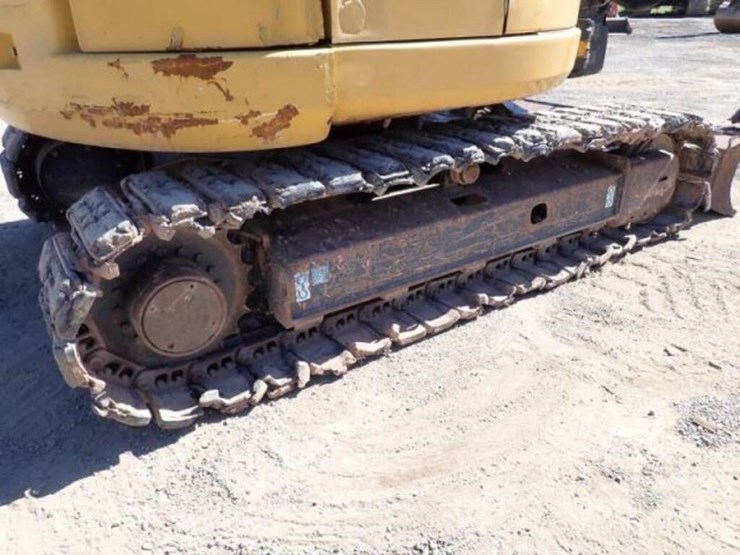 2014-deere-85g-image-49
