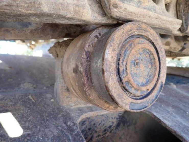 2014-deere-350g-lc-image-42