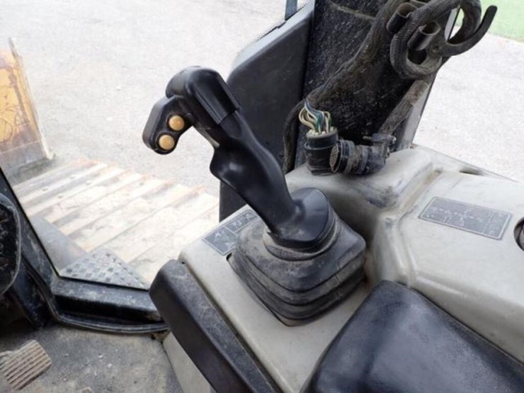2013-caterpillar-d6n-xl-image-14