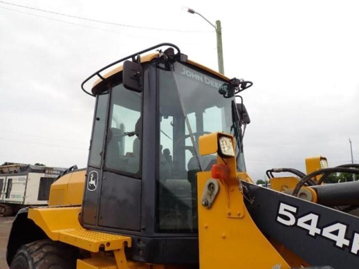2014-deere-544k-image-21