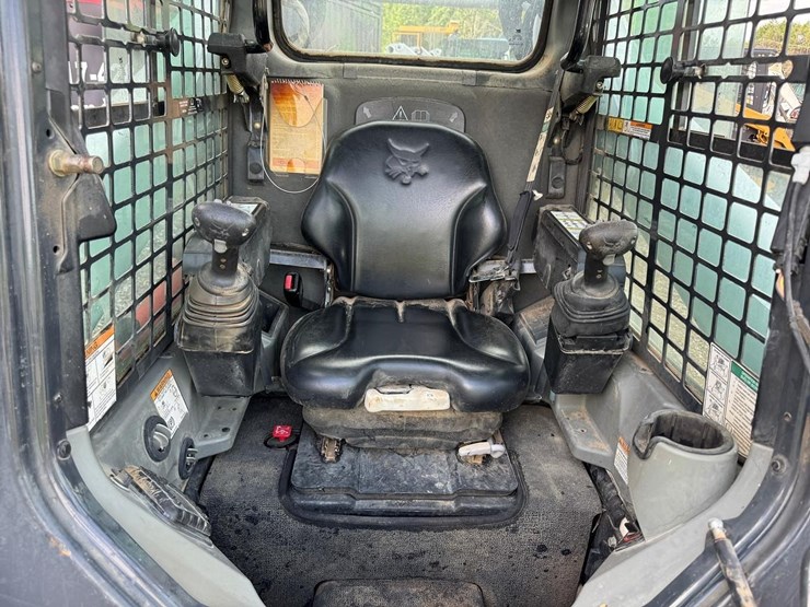 2016-bobcat-s650-image-15