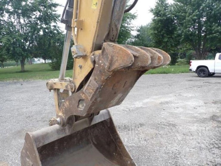 2017-caterpillar-315fl-image-26