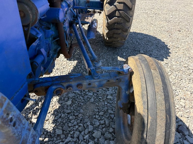 ford-tractor-image-29