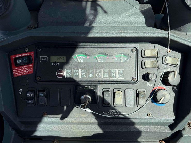 deere-310g-image-29