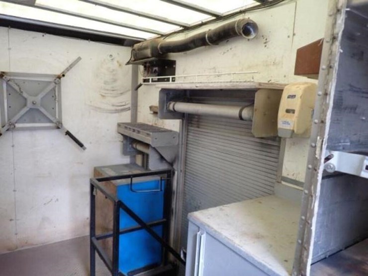2009-international-durastar-4400-image-53