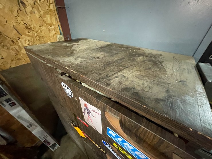 #9212-•-wooden-cabinet-image-2