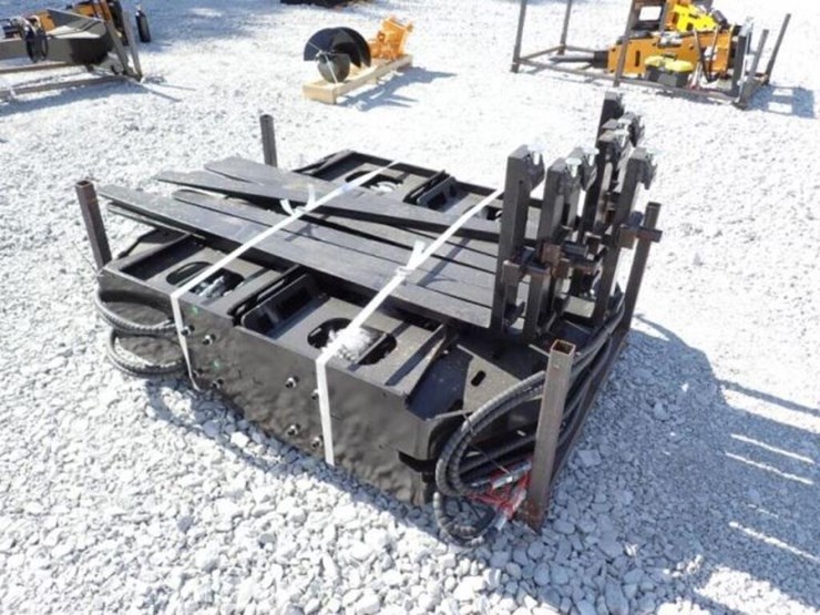 unused-2026-captok-skid-steer-side-shift-forks-image-6