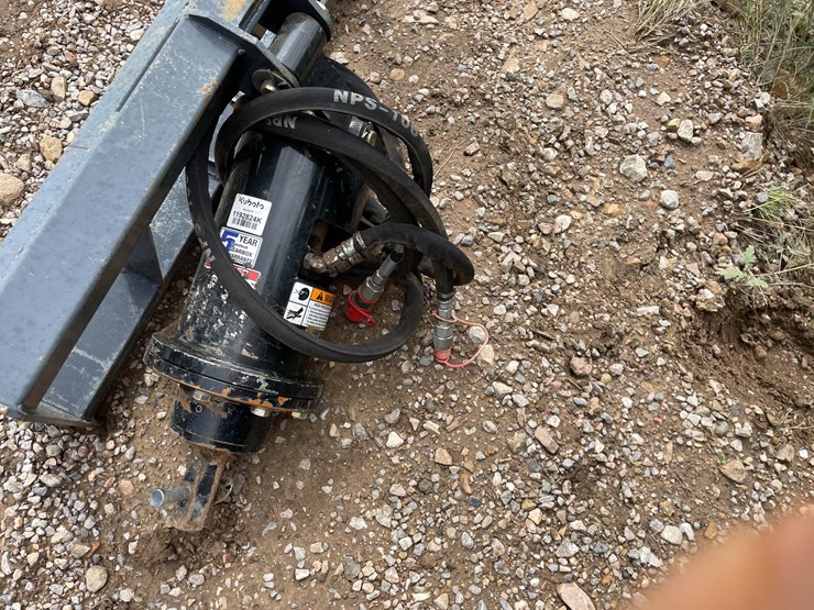 #9169-•-skid-steer-auger-drive-image-4