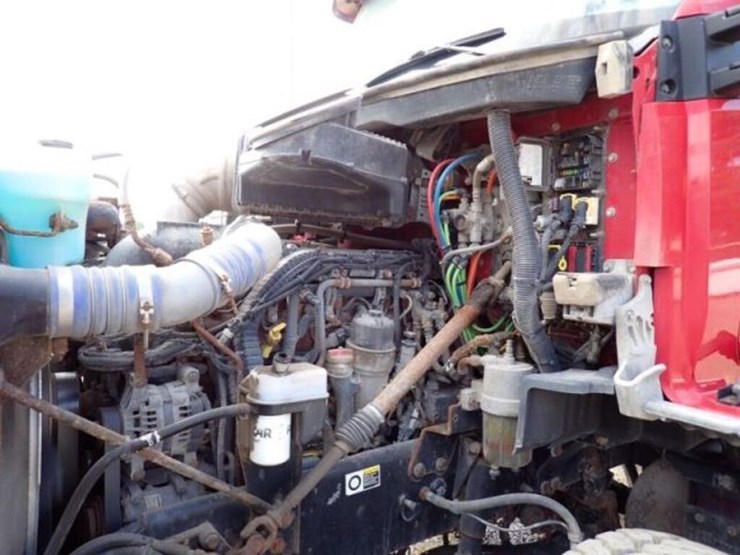2016-kenworth-t880-image-26