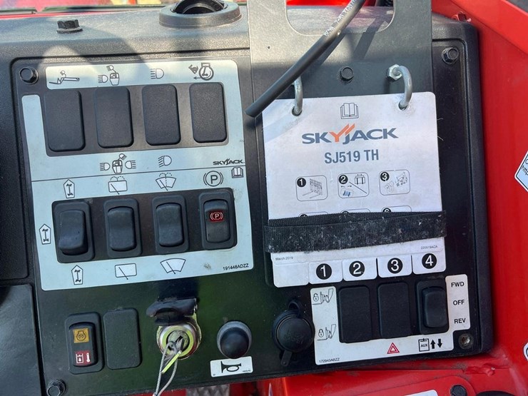 skyjack-sj519th-image-21