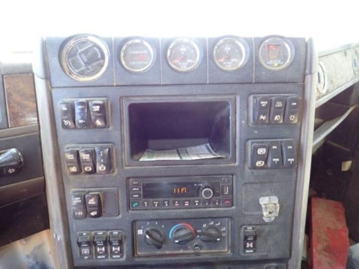 2021-international-hx620-image-18