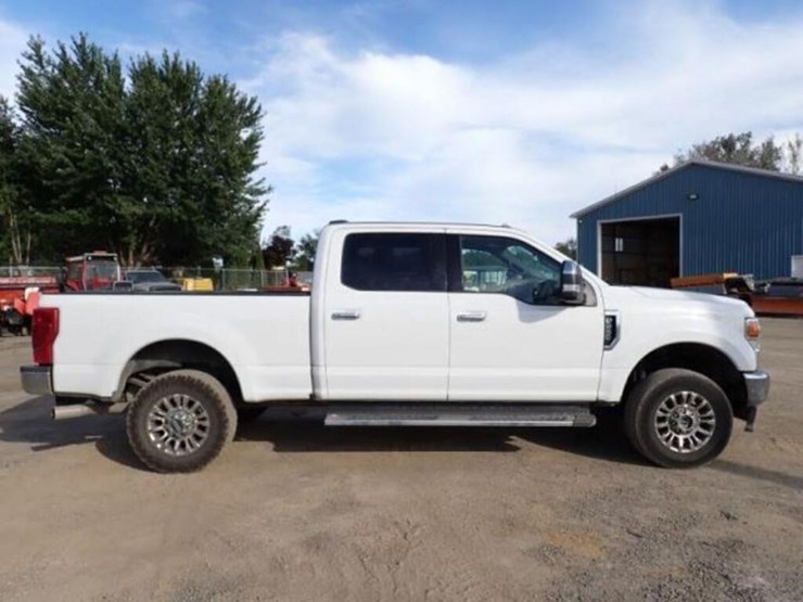 2020-ford-f250-xlt-image-4