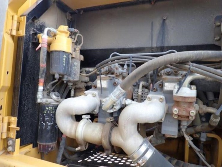 2012-deere-350g-lc-image-47