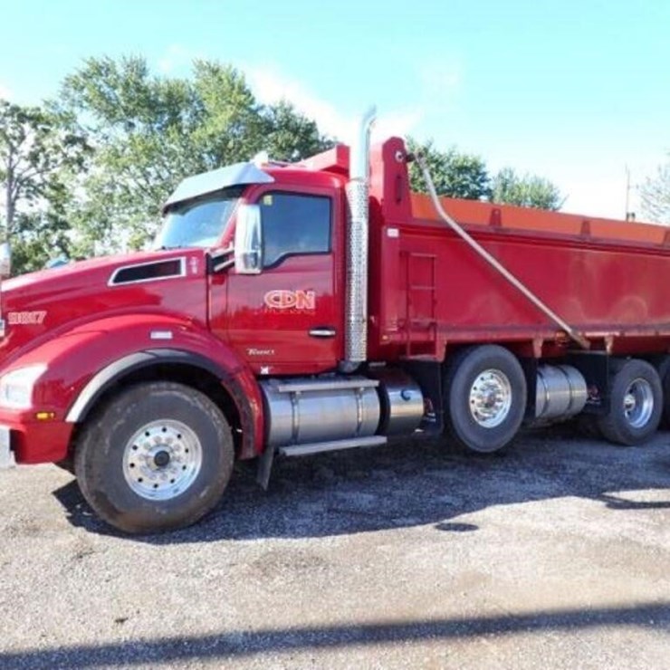 2021 KENWORTH T880