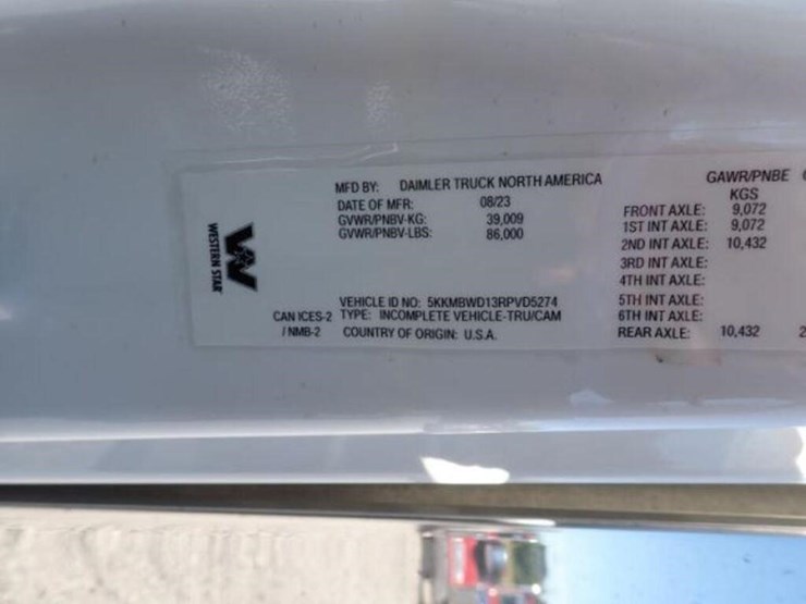 2024-western-star-49x-image-9
