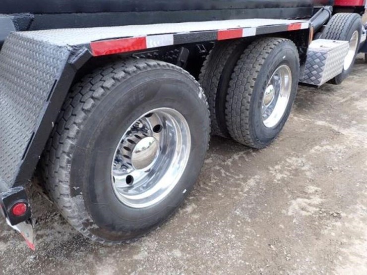2012-kenworth-t800-image-63