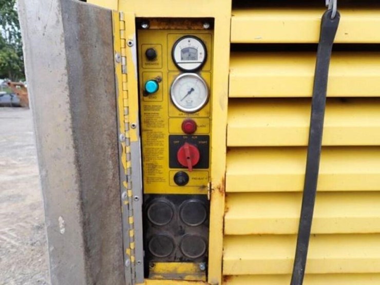 2012-atlas-copco-xas375cd6-image-12