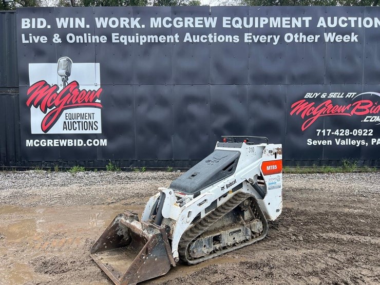 2016-bobcat-mt85-image-1