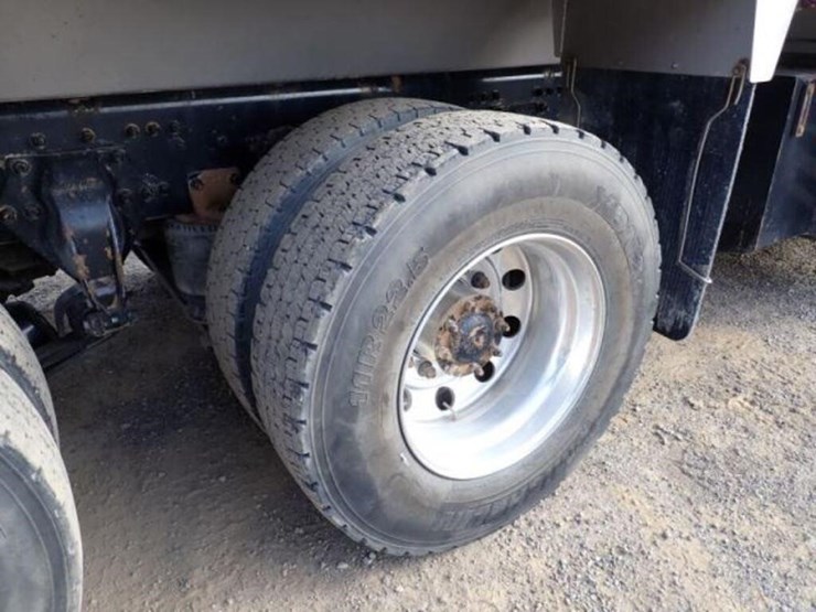 2024-western-star-49x-image-60