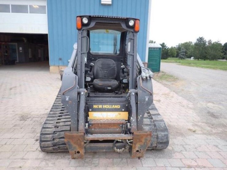 2015-new-holland-c232-image-2