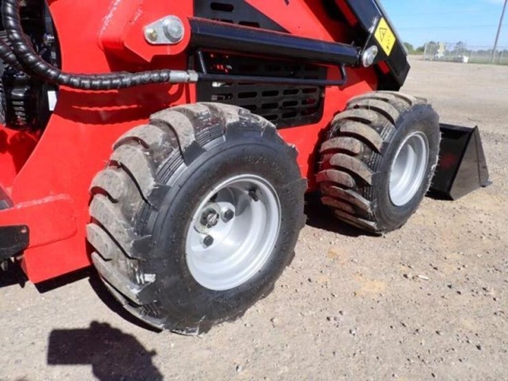 unused-2026-captok-skid-steer-loader-323tz260811-image-21